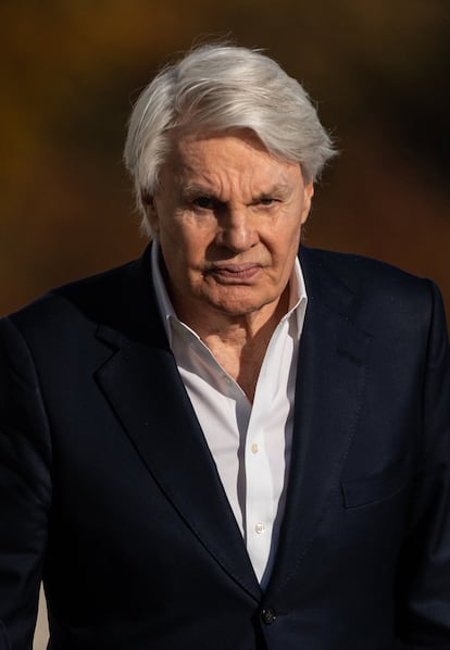 Mike Jeffries, former CEO of Abercrombie and Fitch, example of the superstar boss turned into a problematic figure.
