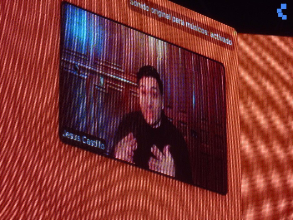 Photograph of Jesús Castillo's live broadcast.